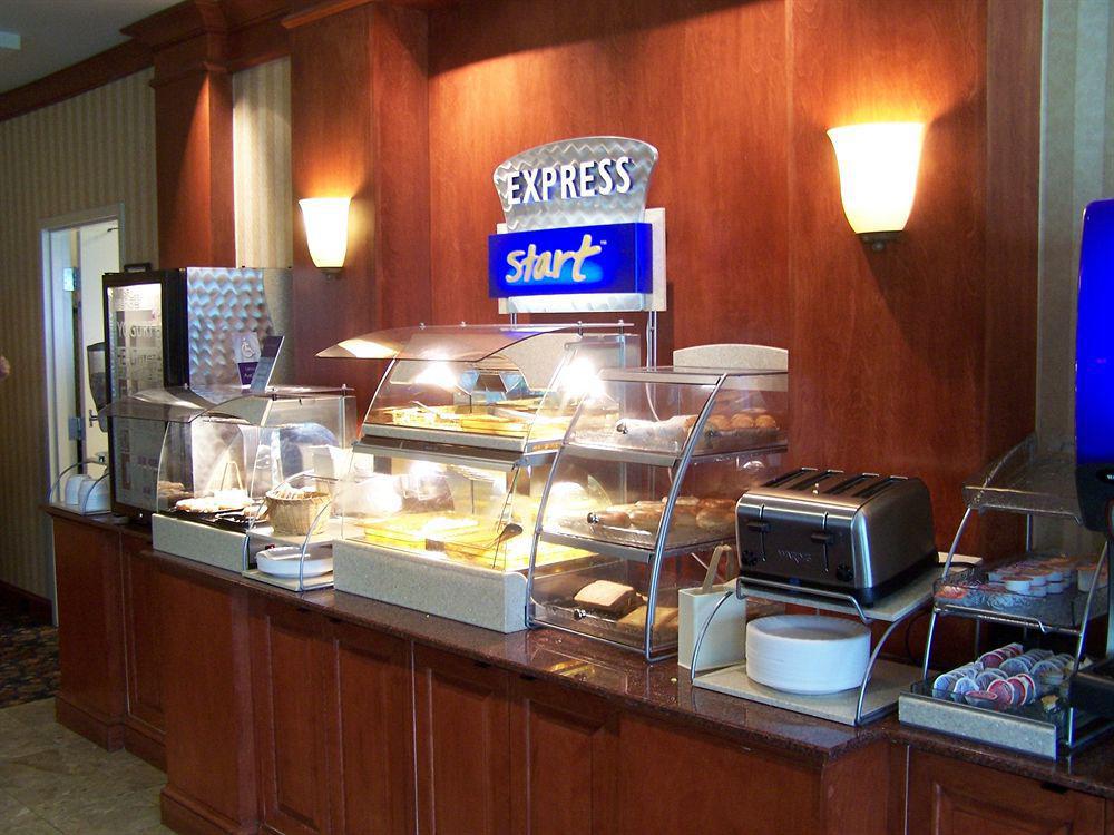 Holiday Inn Express Hotel & Suites Grand Rapids-North By Ihg Уолкер Экстерьер фото