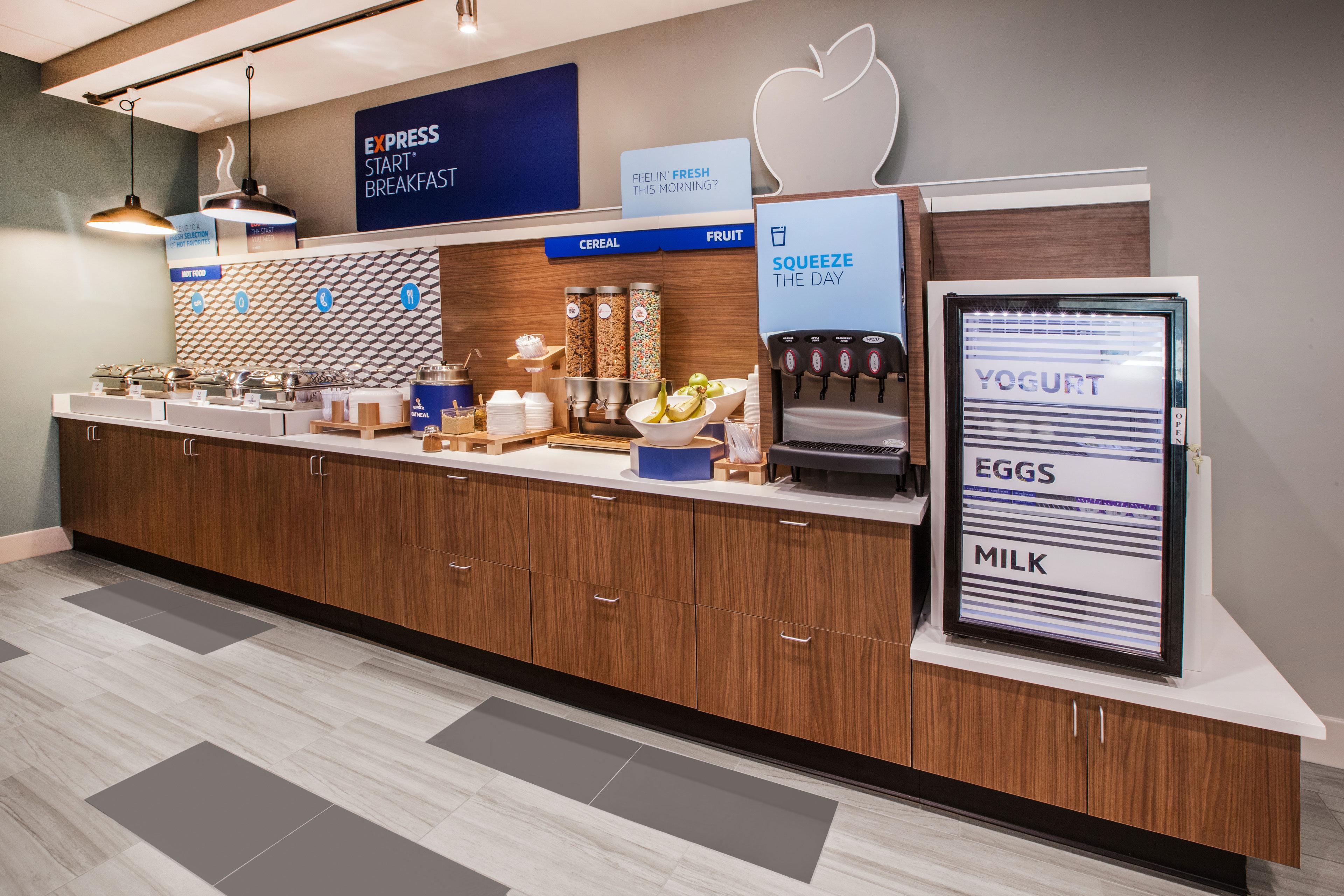 Holiday Inn Express Hotel & Suites Grand Rapids-North By Ihg Уолкер Экстерьер фото