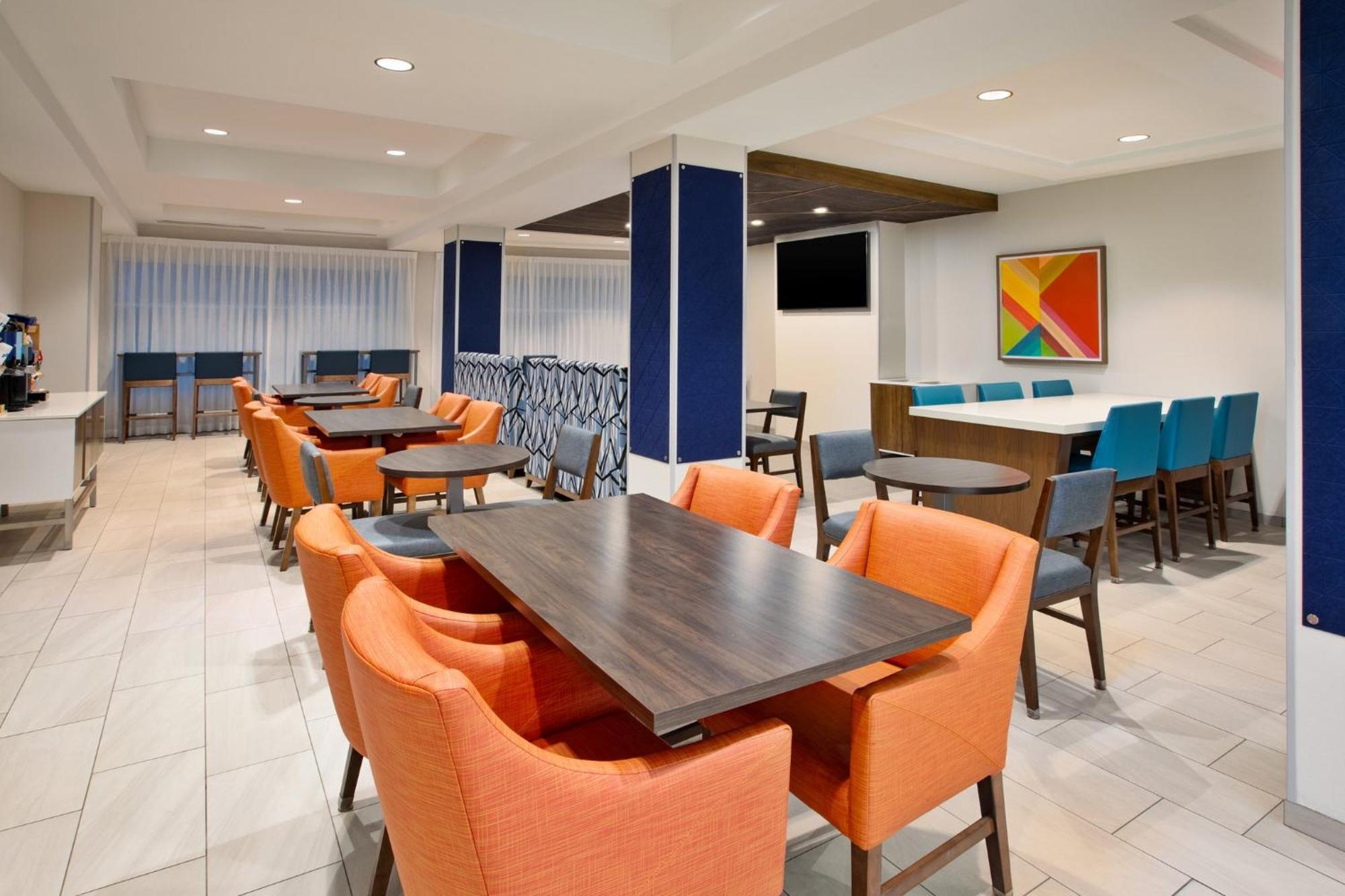 Holiday Inn Express Hotel & Suites Grand Rapids-North By Ihg Уолкер Экстерьер фото