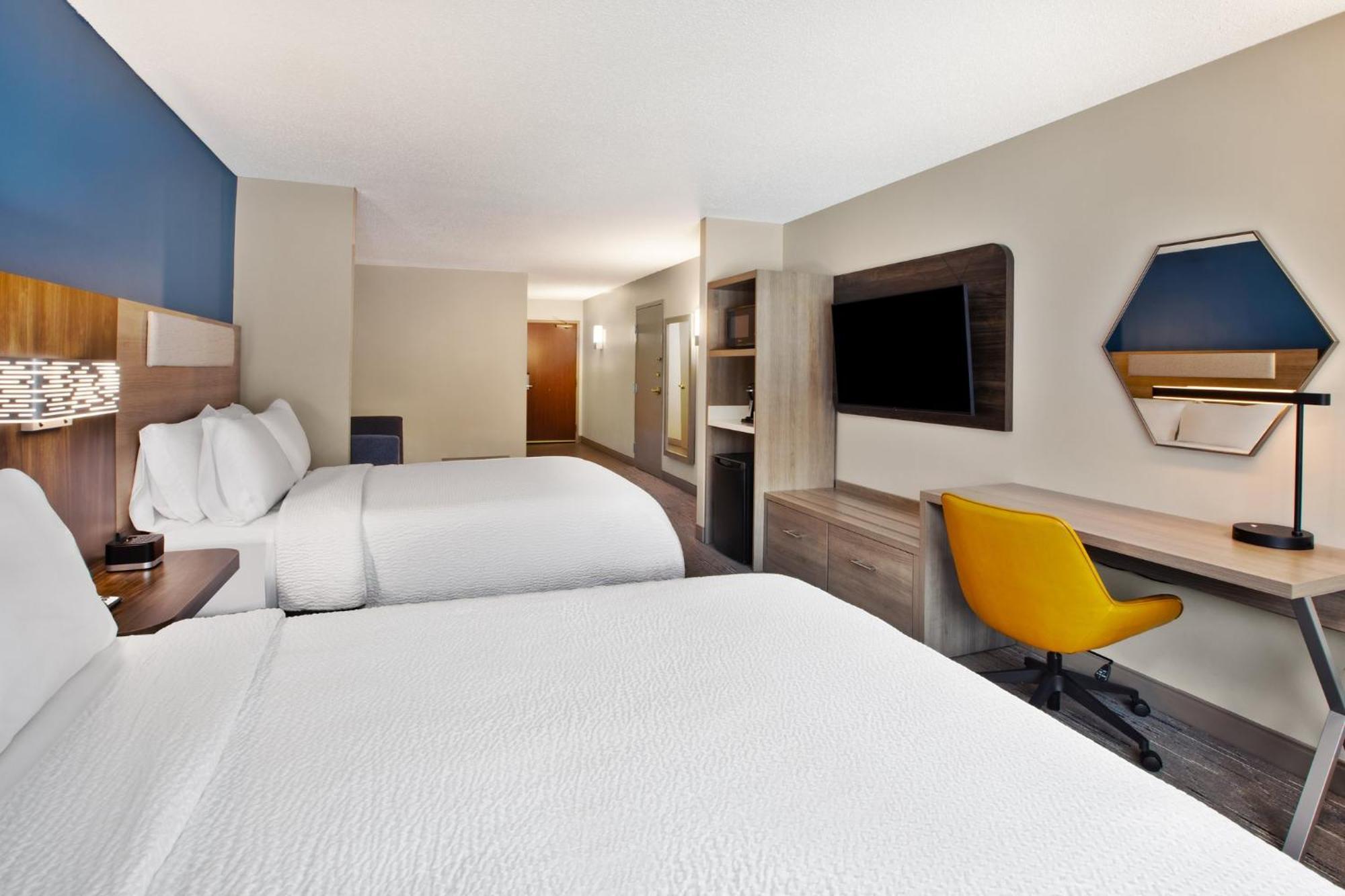 Holiday Inn Express Hotel & Suites Grand Rapids-North By Ihg Уолкер Экстерьер фото