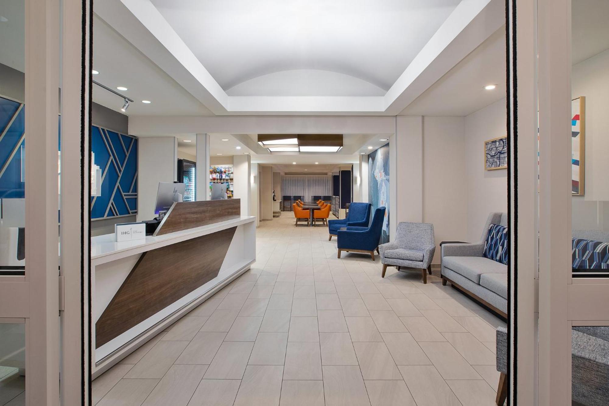 Holiday Inn Express Hotel & Suites Grand Rapids-North By Ihg Уолкер Экстерьер фото