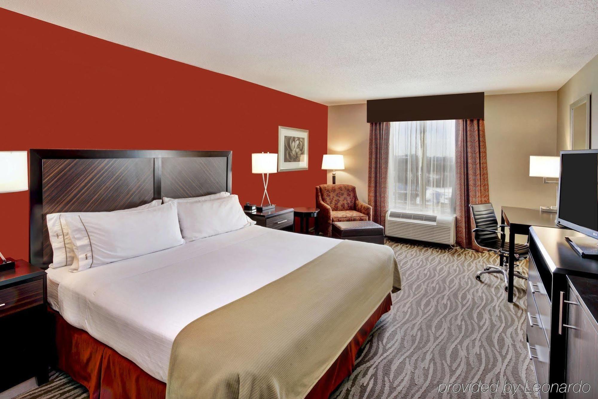 Holiday Inn Express Hotel & Suites Grand Rapids-North By Ihg Уолкер Экстерьер фото